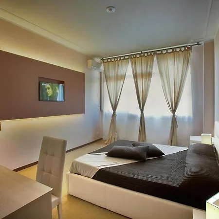 Sicilia Hotel 3*